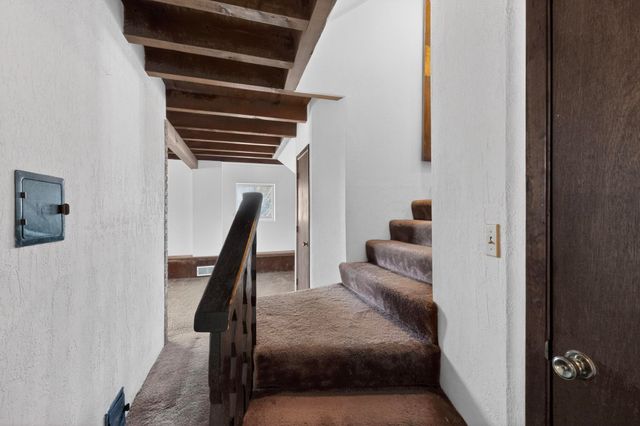 1302 Amarante Road, Santa Fe, NM 87507