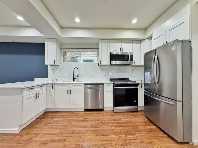 3316 W Flournoy Street 1, Chicago, IL 60624