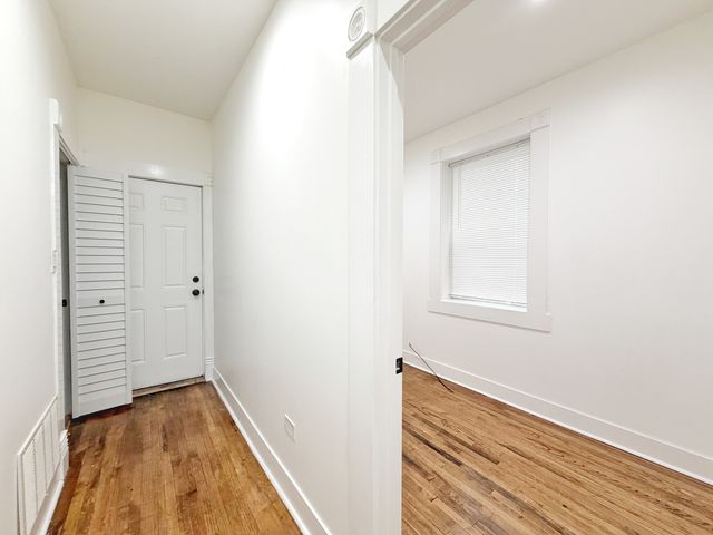 3316 W Flournoy Street 1, Chicago, IL 60624