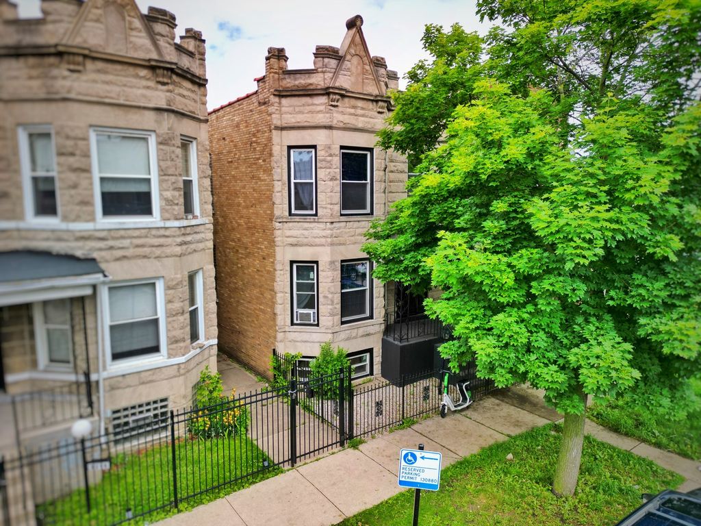 3316 W Flournoy Street 1, Chicago, IL 60624