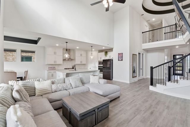 3017 Secret Lagoon Lane, Texas City, TX 77568