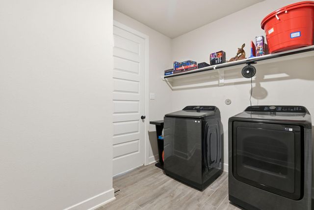 3017 Secret Lagoon Lane, Texas City, TX 77568