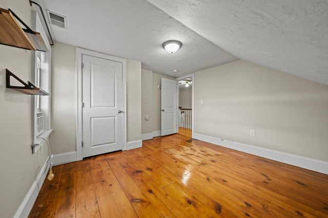 519 E 5th Street, Boston, MA 02127