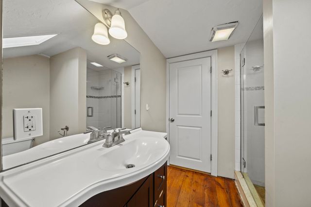 519 E 5th Street, Boston, MA 02127