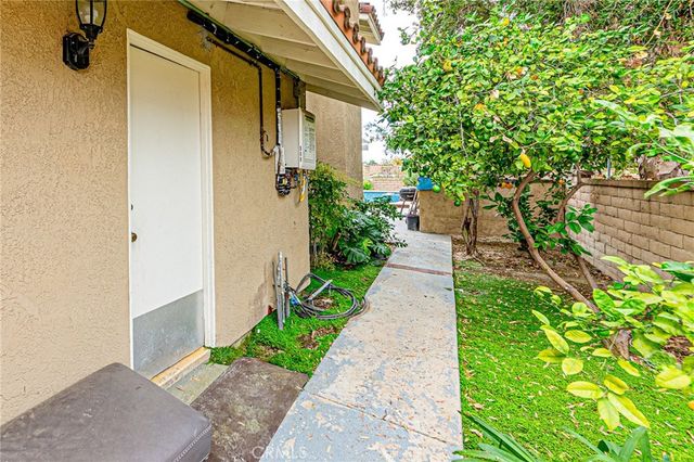 825 BRIDGEWATER Lane, Walnut, CA 91789