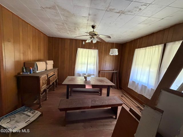 31111 Us 264, Belhaven, NC 27810