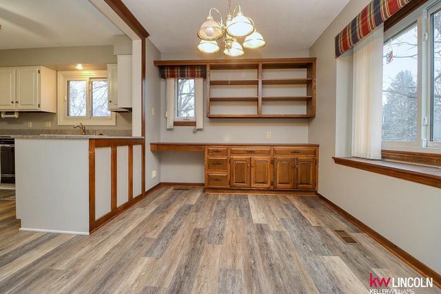 5401 S 73 Street, Lincoln, NE 68516