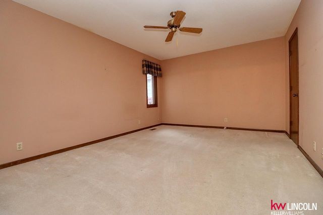 5401 S 73 Street, Lincoln, NE 68516