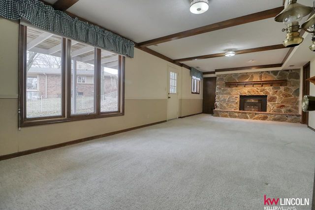 5401 S 73 Street, Lincoln, NE 68516