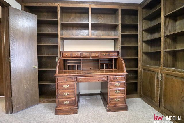 5401 S 73 Street, Lincoln, NE 68516