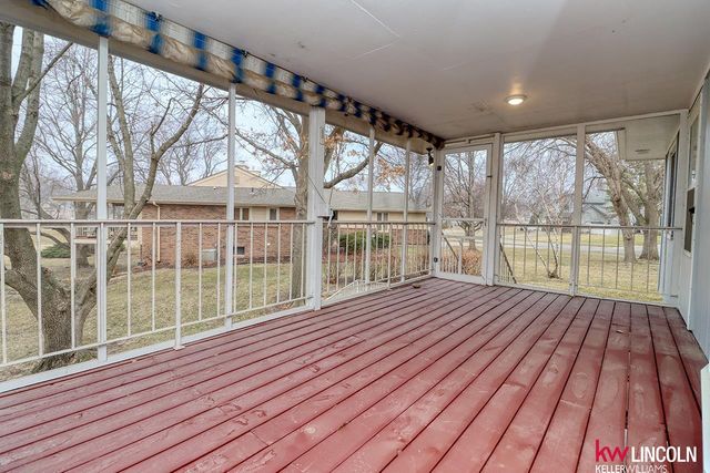 5401 S 73 Street, Lincoln, NE 68516