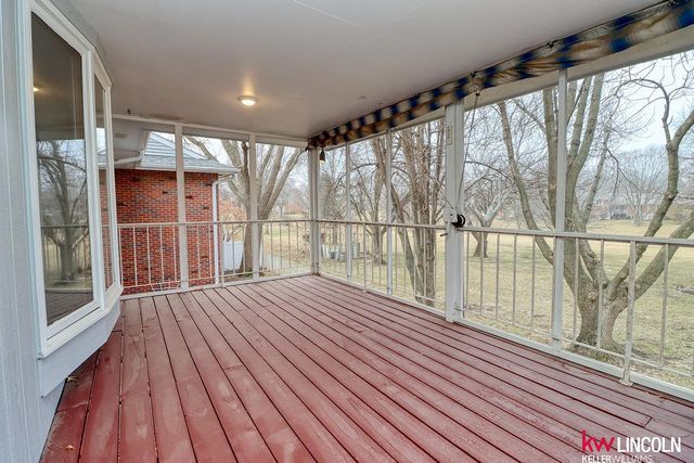 5401 S 73 Street, Lincoln, NE 68516