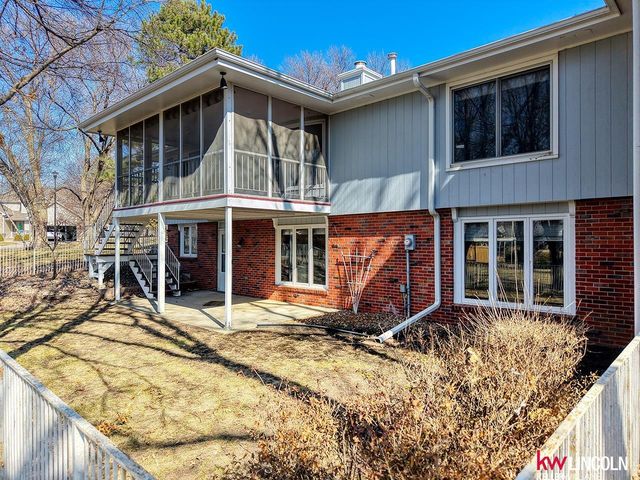 5401 S 73 Street, Lincoln, NE 68516