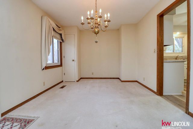 5401 S 73 Street, Lincoln, NE 68516