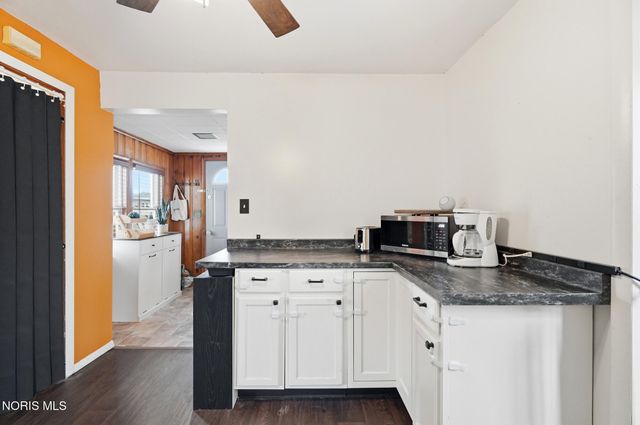 4618 Douglas Road, Toledo, OH 43613