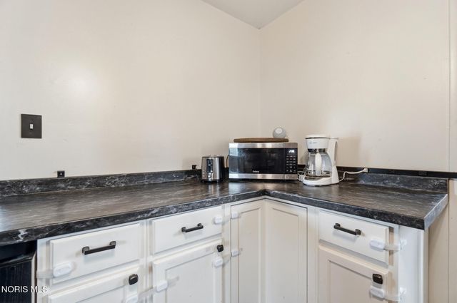 4618 Douglas Road, Toledo, OH 43613