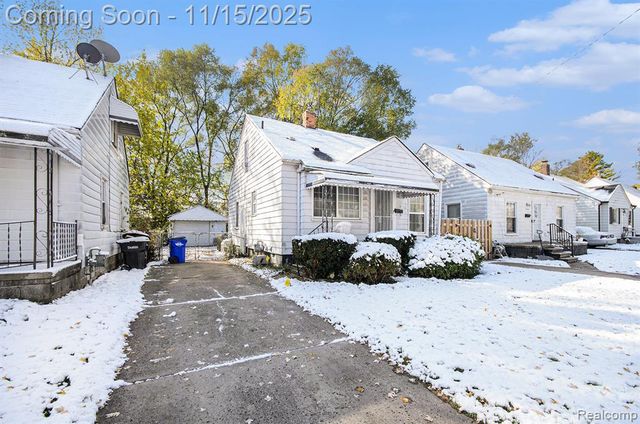 19418 Kingsville Street, Detroit, MI 48225