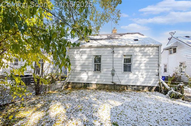 19418 Kingsville Street, Detroit, MI 48225