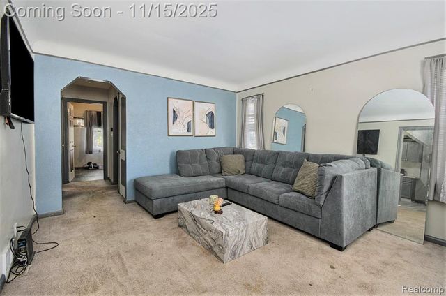 19418 Kingsville Street, Detroit, MI 48225