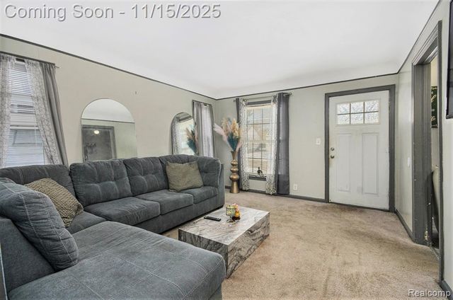 19418 Kingsville Street, Detroit, MI 48225