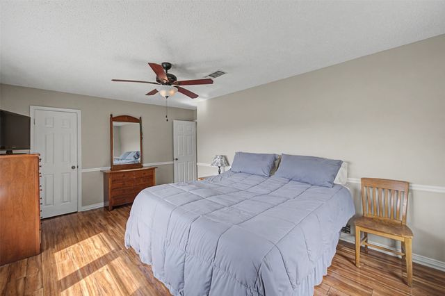 8240 Kramer Street, Lillian, TX 76061