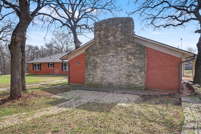 8240 Kramer Street, Lillian, TX 76061