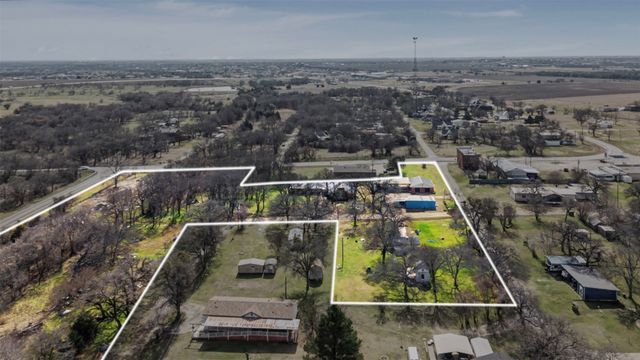 8240 Kramer Street, Lillian, TX 76061