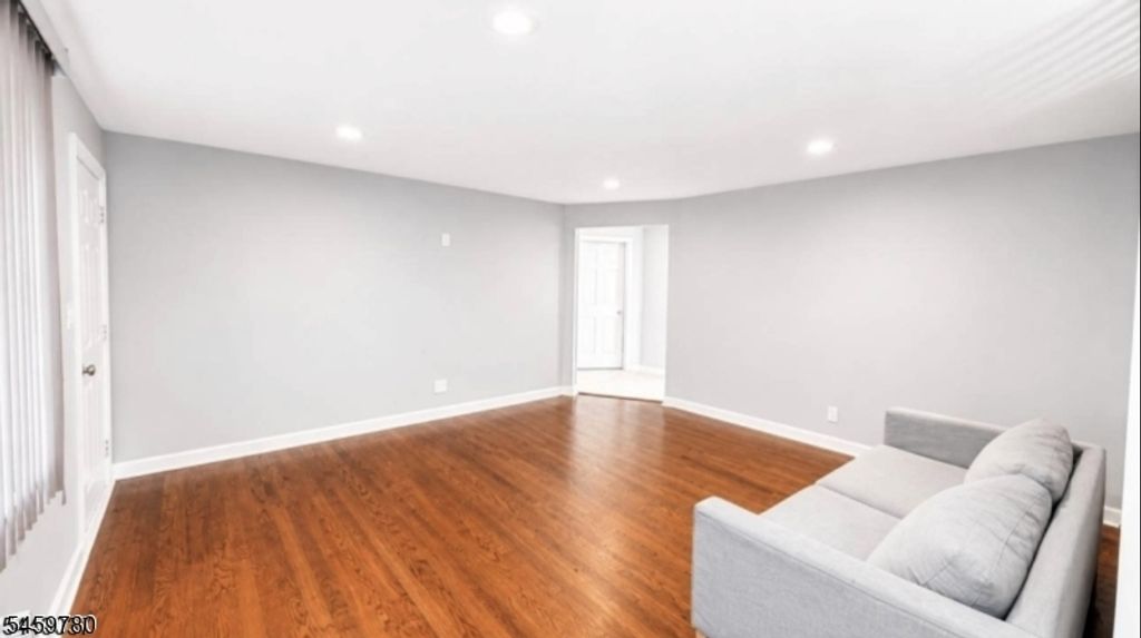 109 Sherman Ave, Roselle Park Boro, NJ 07204 — photo 2