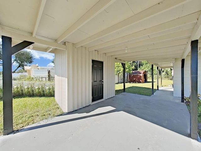 1721 DARLINGTON DRIVE, Tampa, FL 33619