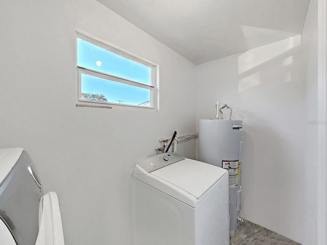 1721 DARLINGTON DRIVE, Tampa, FL 33619