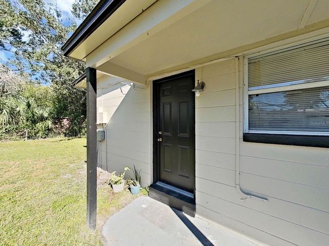 1721 DARLINGTON DRIVE, Tampa, FL 33619