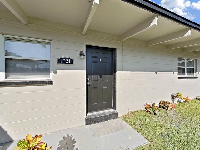 1721 DARLINGTON DRIVE, Tampa, FL 33619