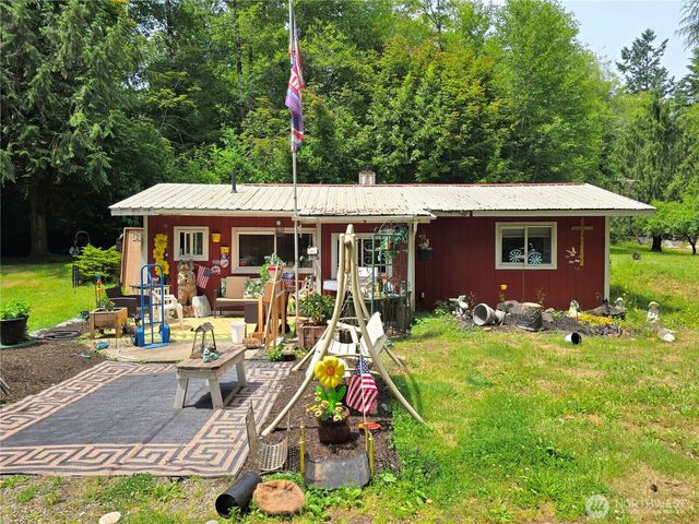 56 W Totem Drive, Elma, WA 98541