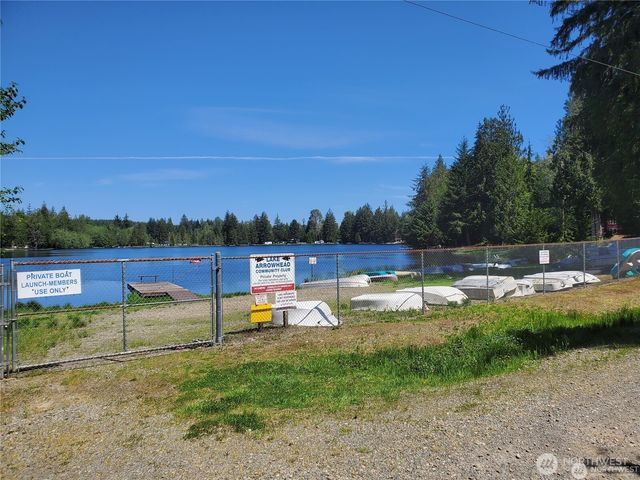 56 W Totem Drive, Elma, WA 98541