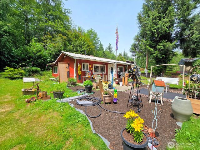 56 W Totem Drive, Elma, WA 98541