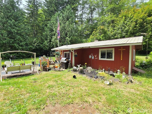 56 W Totem Drive, Elma, WA 98541