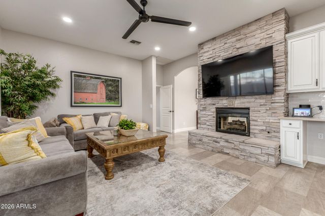 24716 S 140TH Street, Chandler, AZ 85249