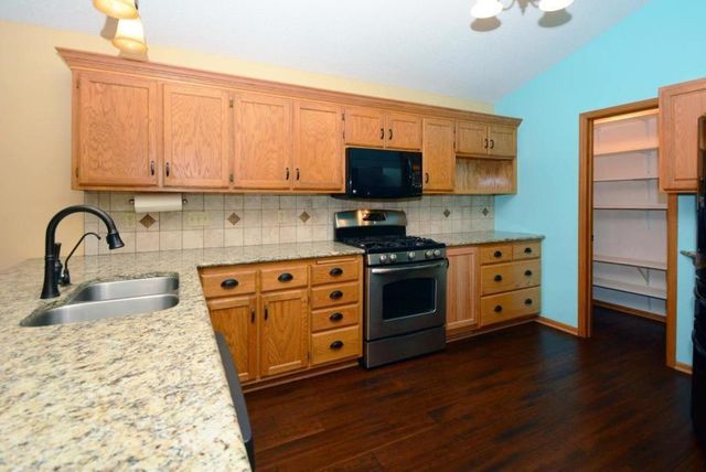 5740 Willow Trail, Shoreview, MN 55126