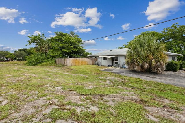 2227 NE 3rd Avenue 1, Delray Beach, FL 33444