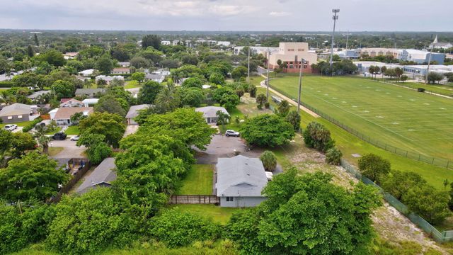 2227 NE 3rd Avenue 1, Delray Beach, FL 33444