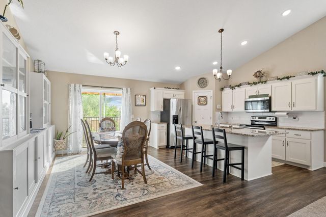 5029 Oak Street, Maple Plain, MN 55359