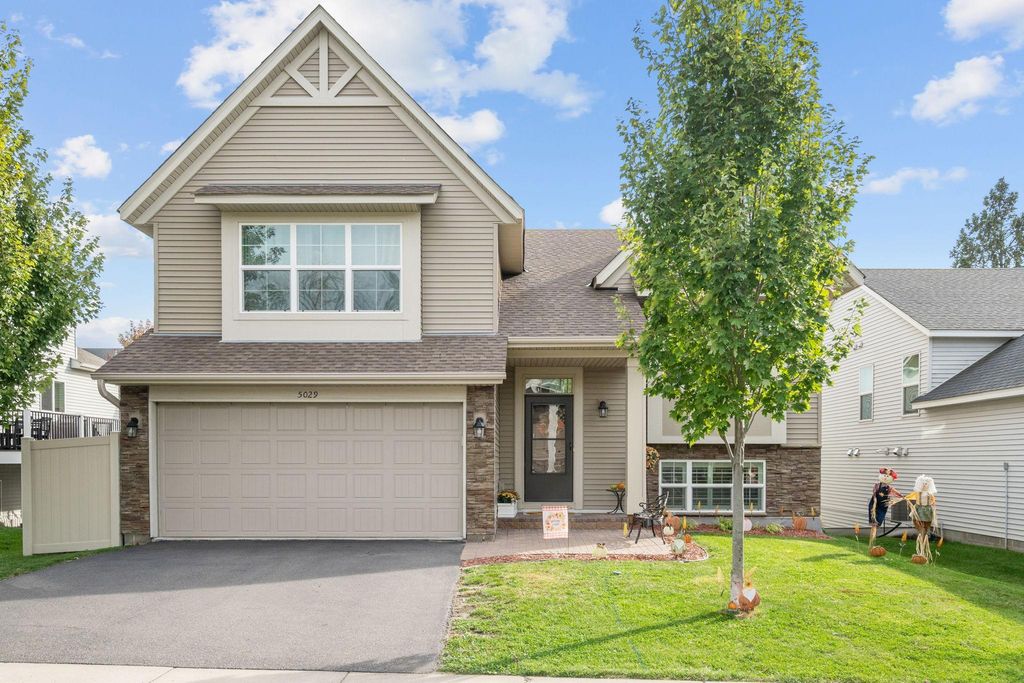 5029 Oak Street, Maple Plain, MN 55359
