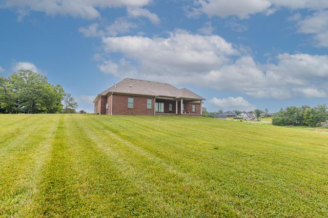 1053 English Garden, Lawrenceburg, KY 40342