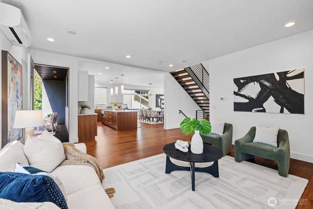 3451 12th Avenue W, Seattle, WA 98119