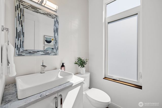 3451 12th Avenue W, Seattle, WA 98119