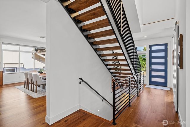 3451 12th Avenue W, Seattle, WA 98119
