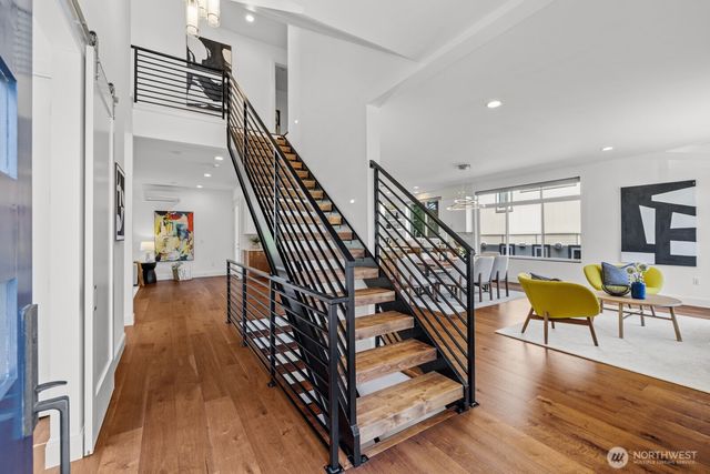 3451 12th Avenue W, Seattle, WA 98119