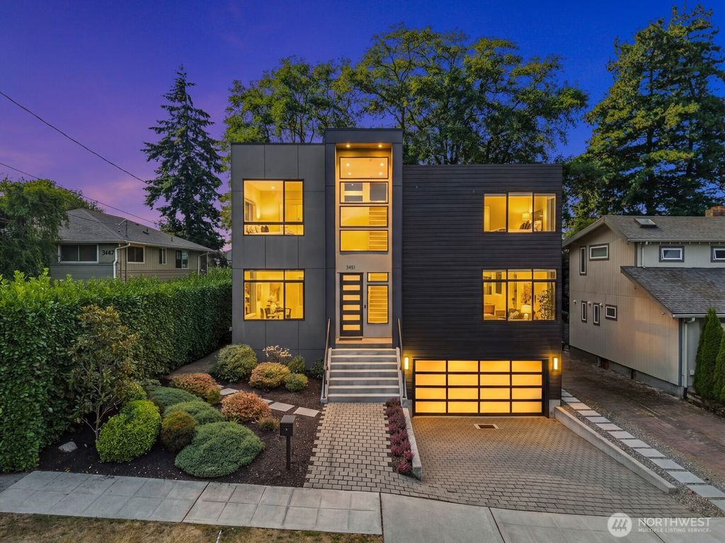 3451 12th Avenue W, Seattle, WA 98119