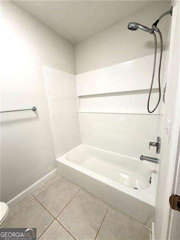 211 Abingdon Way, Sandy Springs, GA 30328