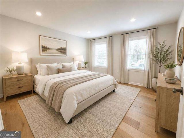 211 Abingdon Way, Sandy Springs, GA 30328